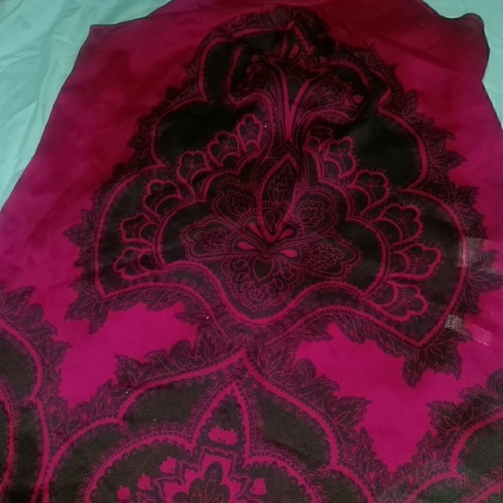 Halter top  - Picture 2 of 3